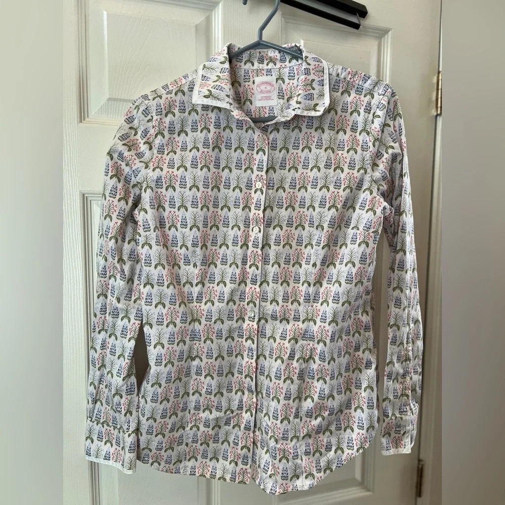 Brooks Brothers Floral Patterned Button-Up Shirt 4 - Picture 1 of 8